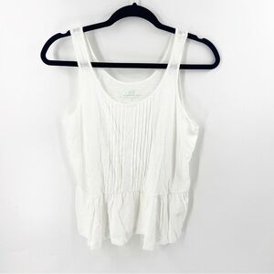 ✅ VINEYARD VINE WHITE TANK WITH PLEATED FRONT‎ SIZE SMALL